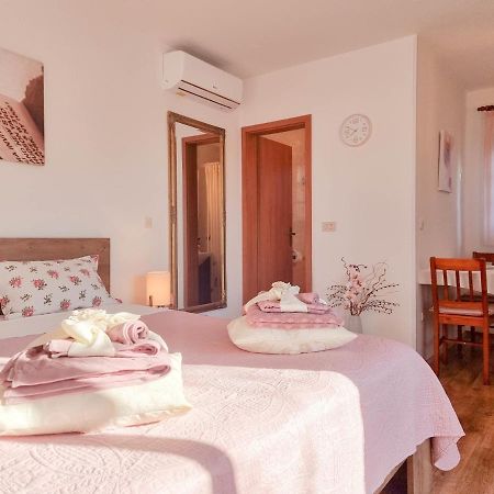 Santo Lejlighed Novigrad Istria Eksteriør billede